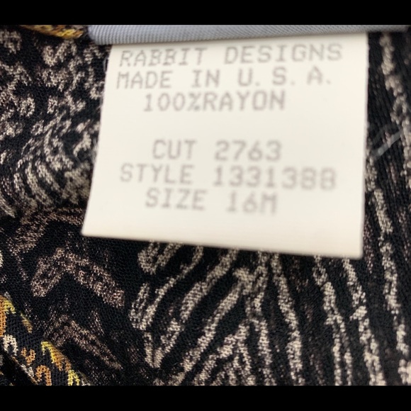 Rabbit Rabbit Rabbit Women's Vintage Boho Top. - Picture 7 of 8